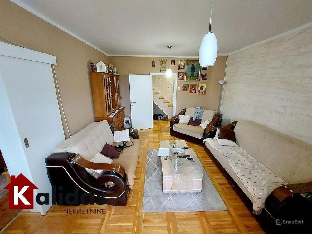 Slika 3 - Stan,NOVI SAD,BULEVAR EVROPE,kv: 99, € 185400, ID: 1008642
