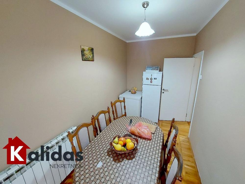 Slika 7 - Stan,NOVI SAD,BULEVAR EVROPE,kv: 99, € 185400, ID: 1008642