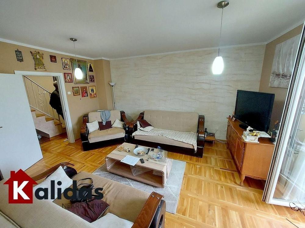 Slika 1 - Stan,NOVI SAD,BULEVAR EVROPE,kv: 99, € 185400, ID: 1008642