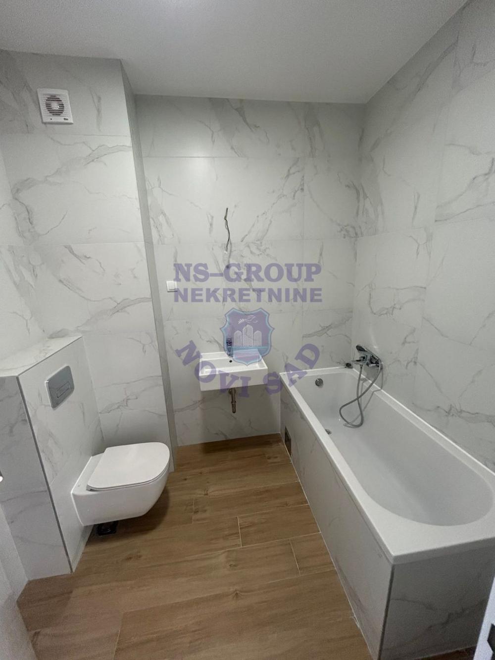 Slika 6 - Trosoban, 75m2, Telep Novi Sad, sa terasom, ima lift