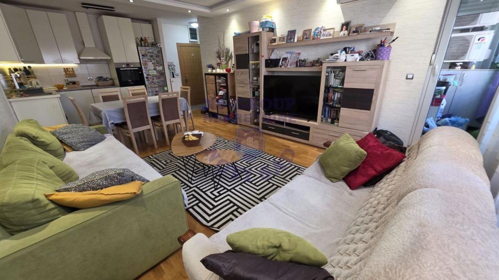 Slika 2 - Trosoban stan na Podbari 