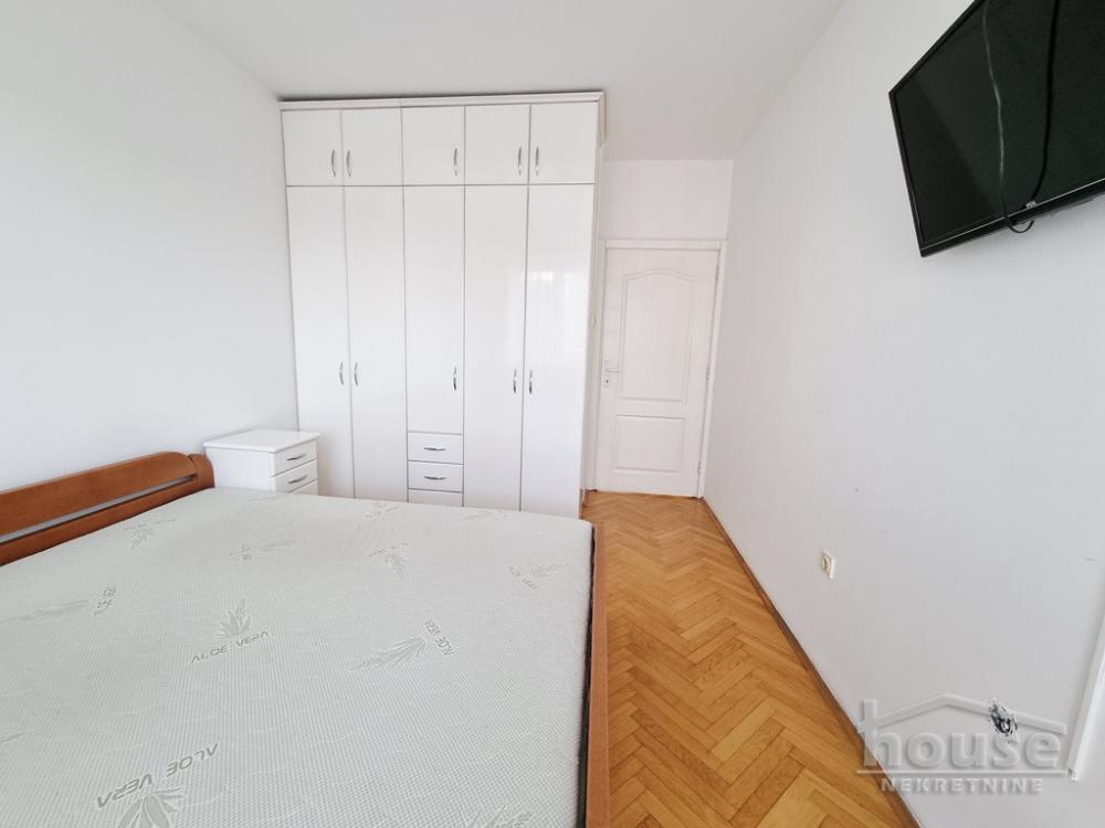 Slika 11 - Stan,NOVI SAD,CENTAR,kv: 100.00, € 390000, ID: 1065306