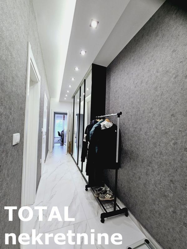 Slika 9 - Stan,NOVI SAD,SAJAM,kv: 149.00, € 480000, ID: 1102386