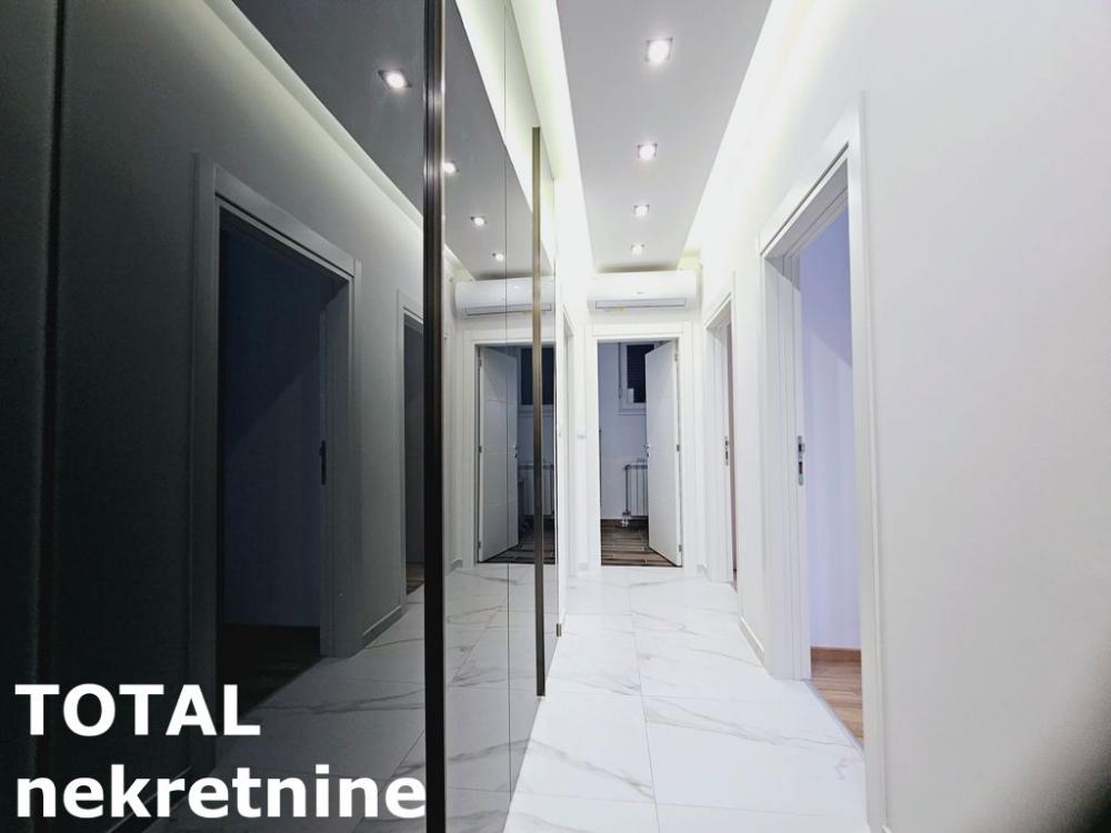 Slika 8 - Stan,NOVI SAD,SAJAM,kv: 149.00, € 480000, ID: 1102386