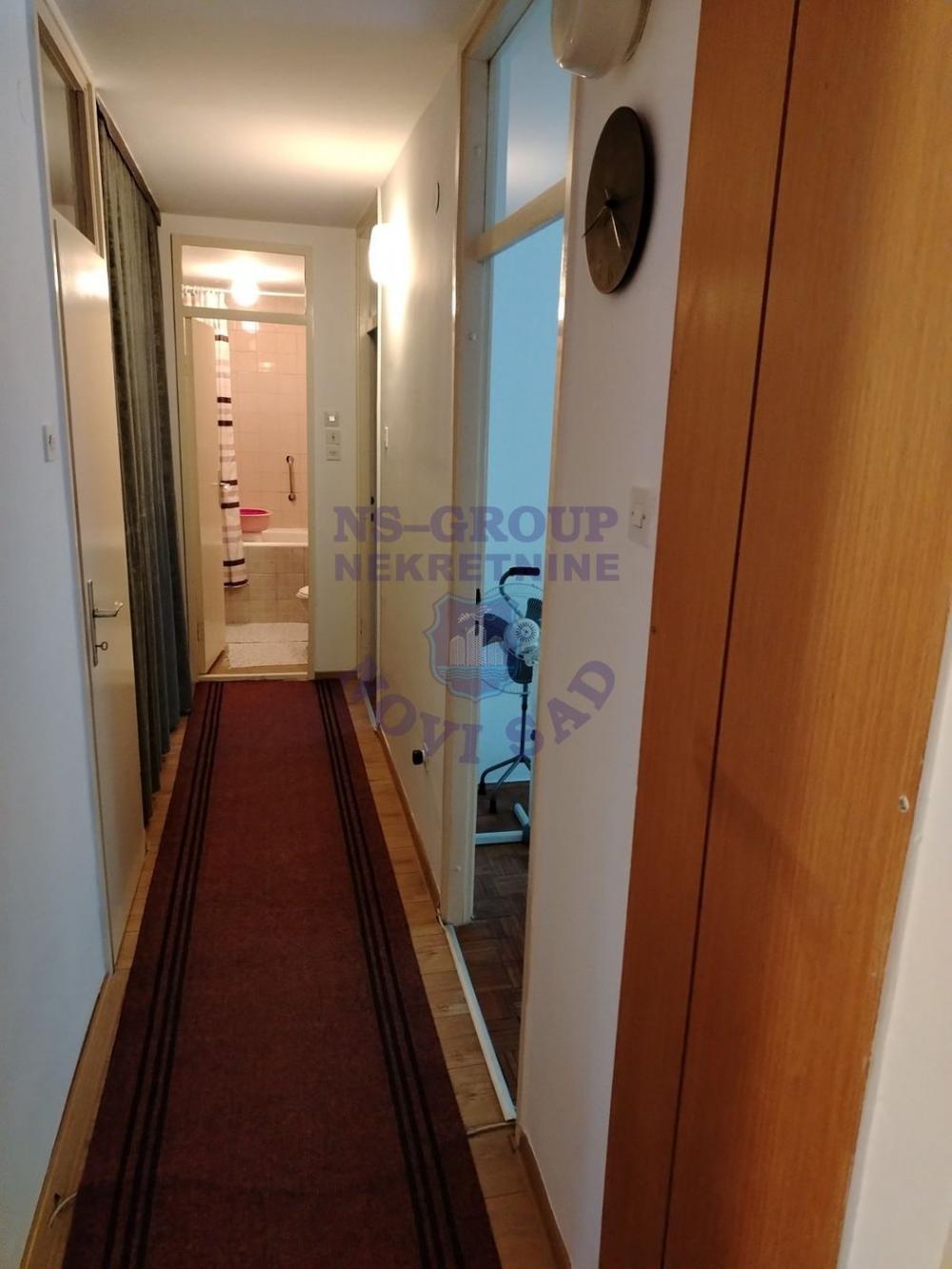 Slika 9 - Trosoban stan na Limanu 4