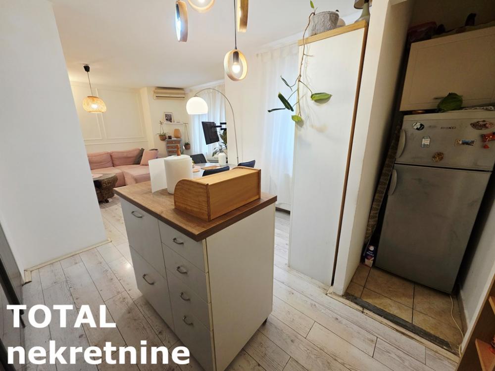 Slika 7 - Stan,NOVI SAD,VETERNIK,kv: 57.00, € 130000, ID: 1102398