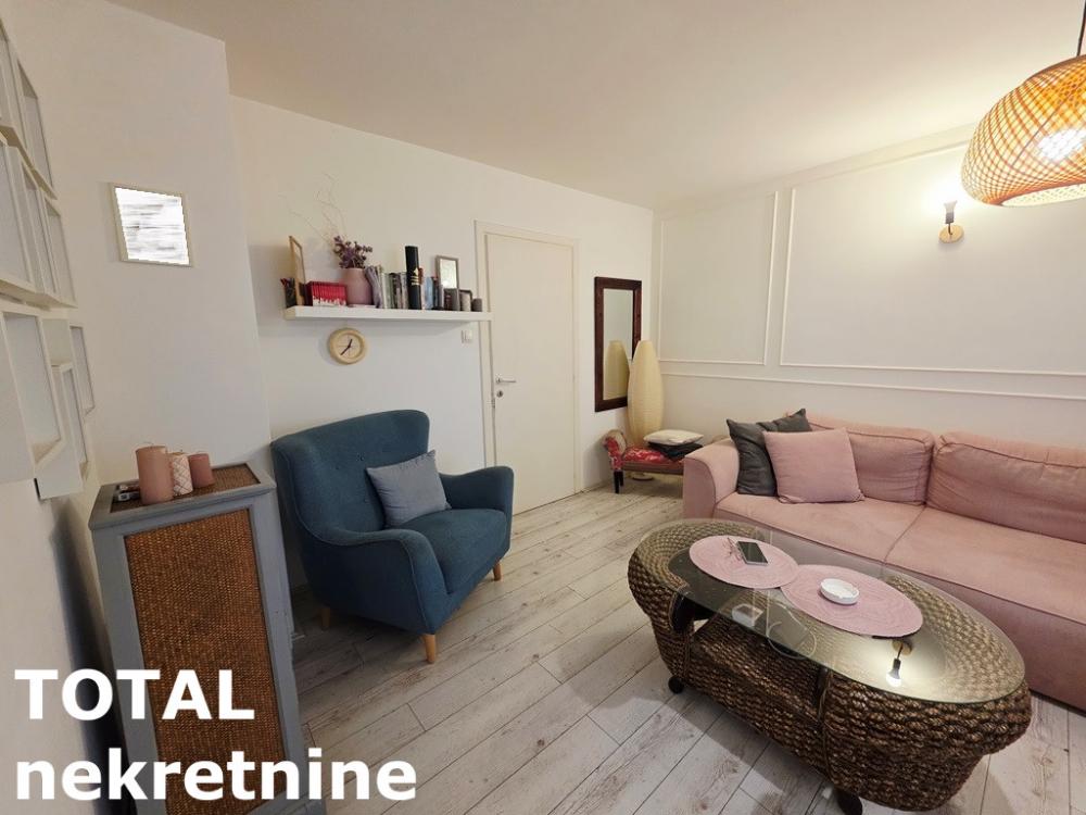 Slika 11 - Stan,NOVI SAD,VETERNIK,kv: 57.00, € 130000, ID: 1102398