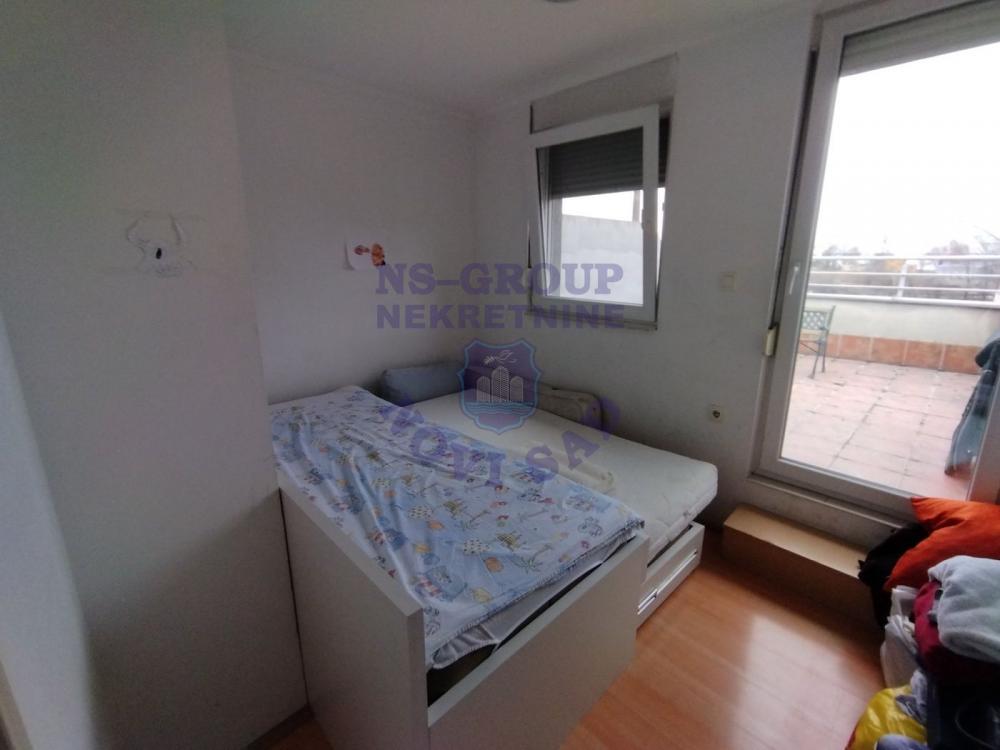 Slika 6 - Dvoiposoban, 83m2, Podbara Novi Sad, sa terasom