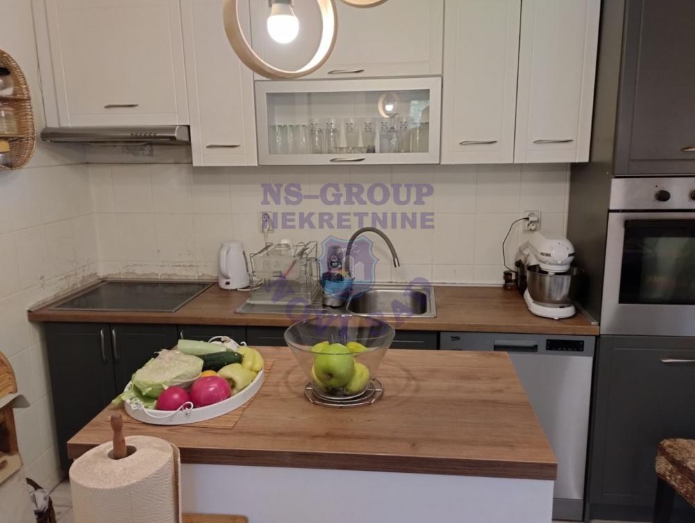 Slika 4 - Dvosoban, 57m2, Lipov gaj Novi Sad Novi Sad, sa terasom, sa parkingom