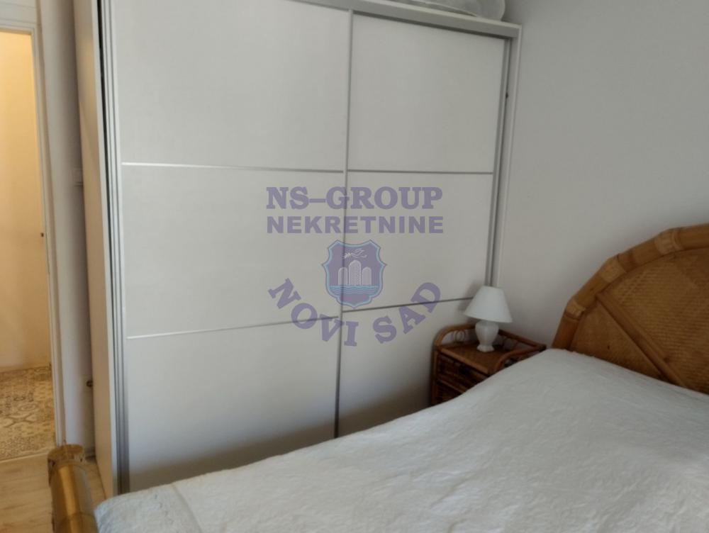 Slika 3 - Dvosoban, 57m2, Lipov gaj Novi Sad Novi Sad, sa terasom, sa parkingom