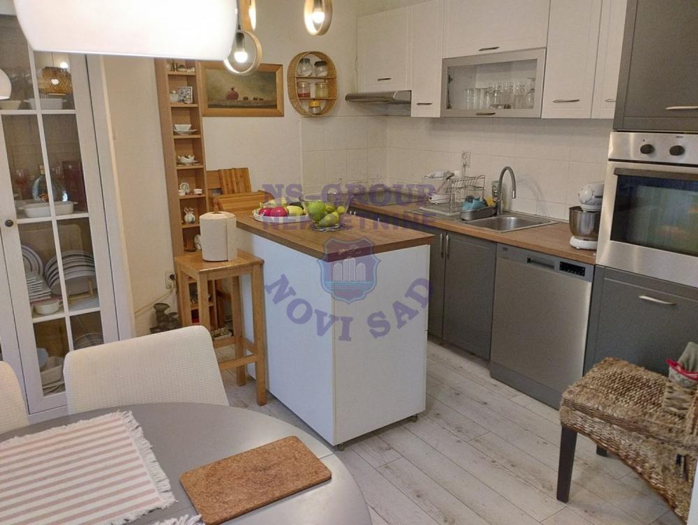 Slika 7 - Dvosoban, 57m2, Lipov gaj Novi Sad Novi Sad, sa terasom, sa parkingom