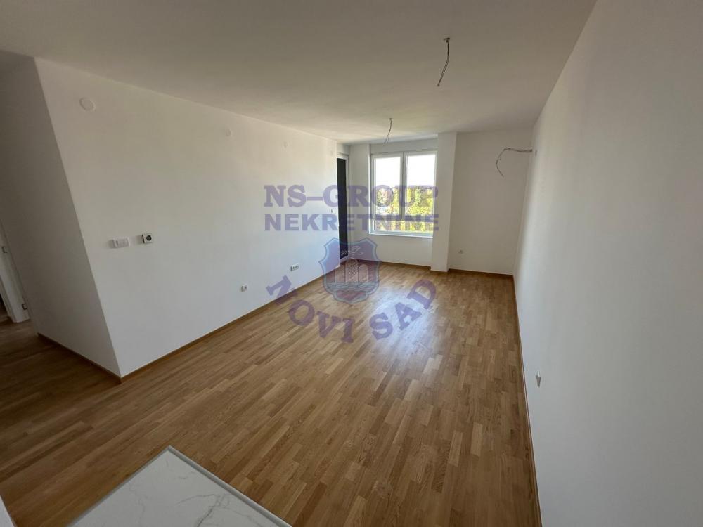 Glavna slika -Trosoban, 62m2, Telep Novi Sad, sa terasom, ima lift