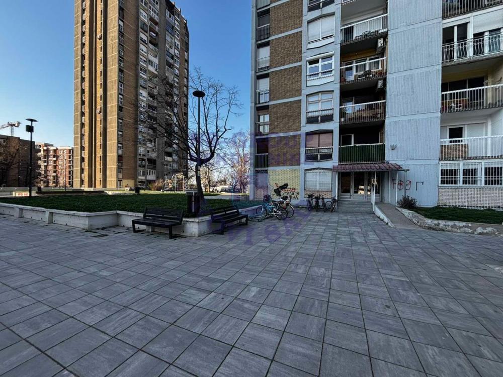 Slika 9 - Odlican troiposoban stan na Keju 71m2