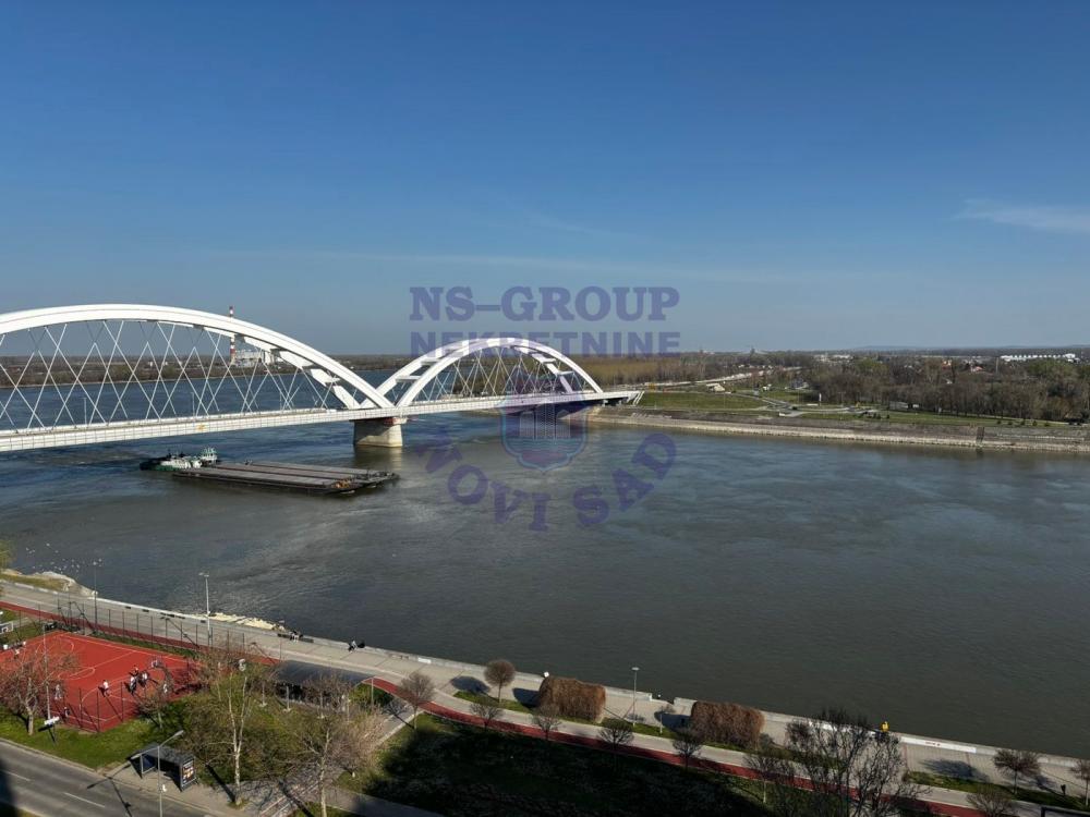 Slika 8 - Odlican troiposoban stan na Keju 71m2