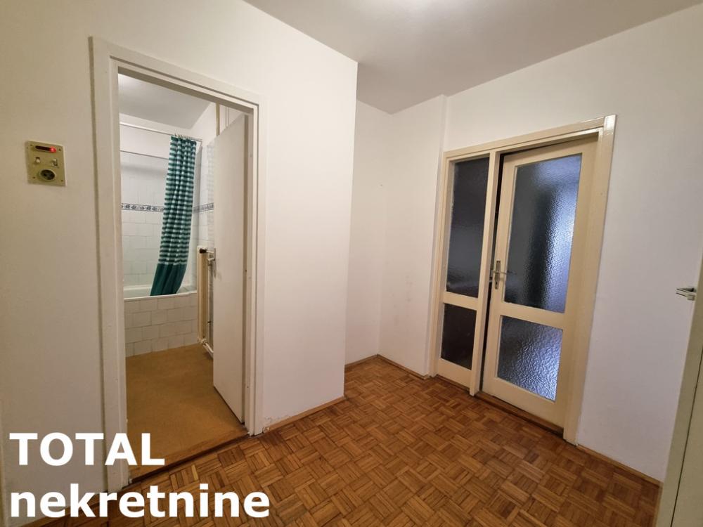 Slika 4 - Stan,NOVI SAD,LIMAN 3,kv: 43.00, € 133000, ID: 1102415