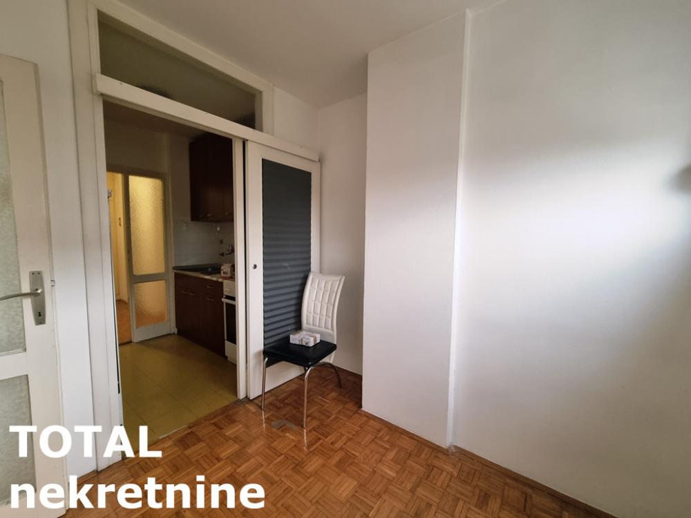 Slika 9 - Stan,NOVI SAD,LIMAN 3,kv: 43.00, € 133000, ID: 1102415