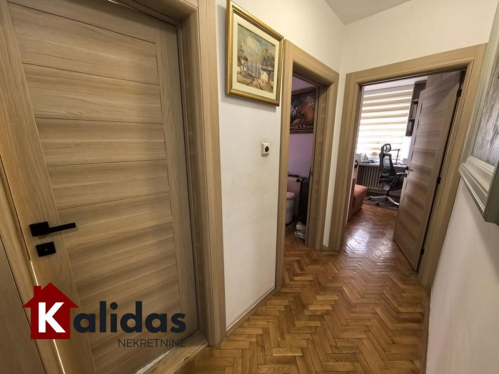 Slika 11 - Stan,NOVI SAD,CENTAR,kv: 104, € 291000, ID: 1008658
