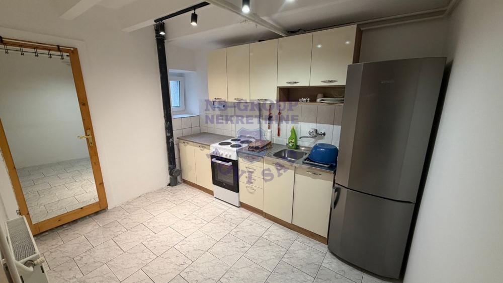 Slika 2 - Odlican trosoban stan na Keju!