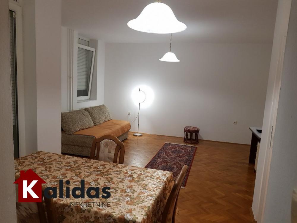Slika 4 - Stan,NOVI SAD,CENTAR,kv: 59, € 170000, ID: 1008657