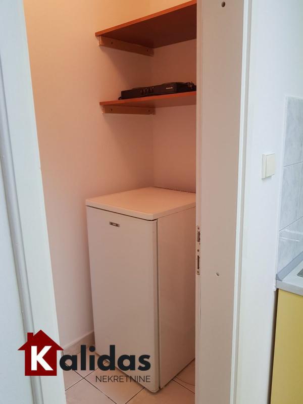 Slika 10 - Stan,NOVI SAD,CENTAR,kv: 59, € 170000, ID: 1008657
