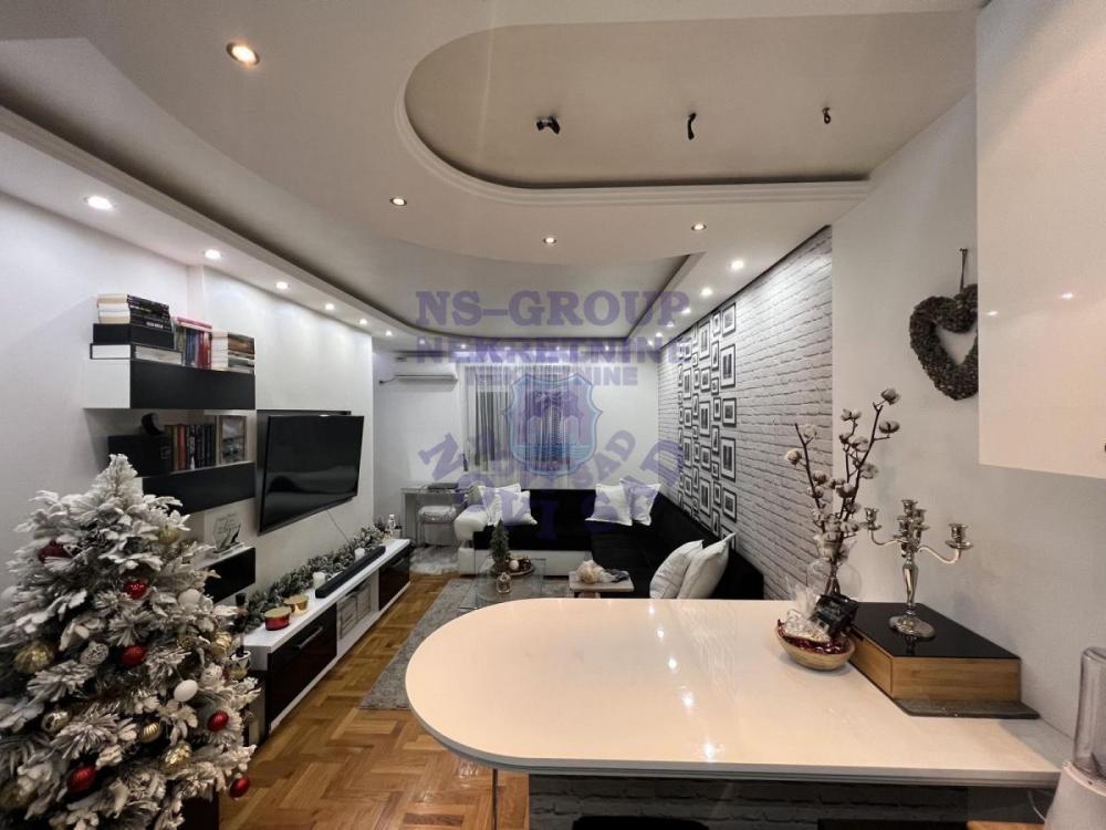 Slika 4 - Dvosoban, 40m2, Novo naselje Novi Sad, sa terasom, sa parkingom