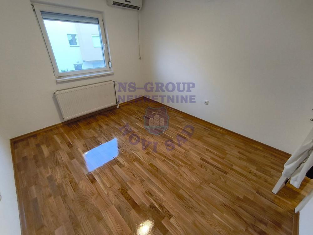 Slika 6 - Četvorosoban, 68m2, Adice Novi Sad, sa terasom