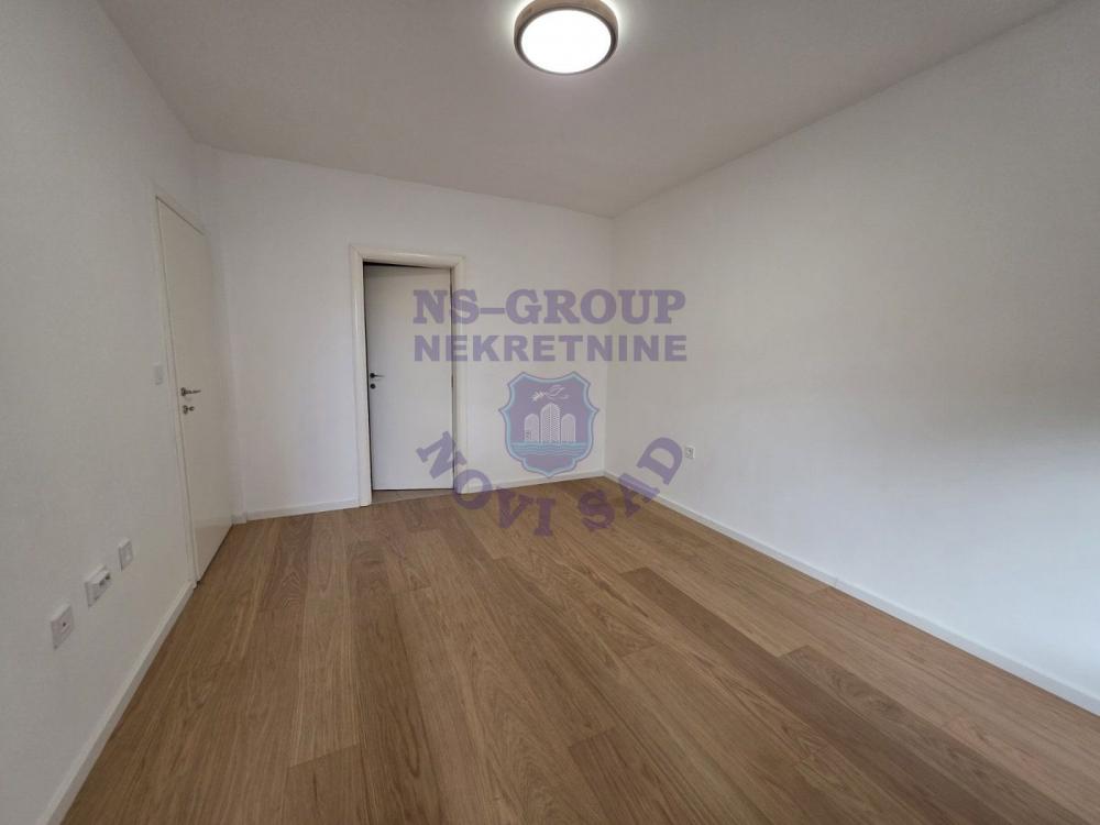 Slika 1 - Dvosoban, 39m2, Podbara Novi Sad, sa terasom, ima lift