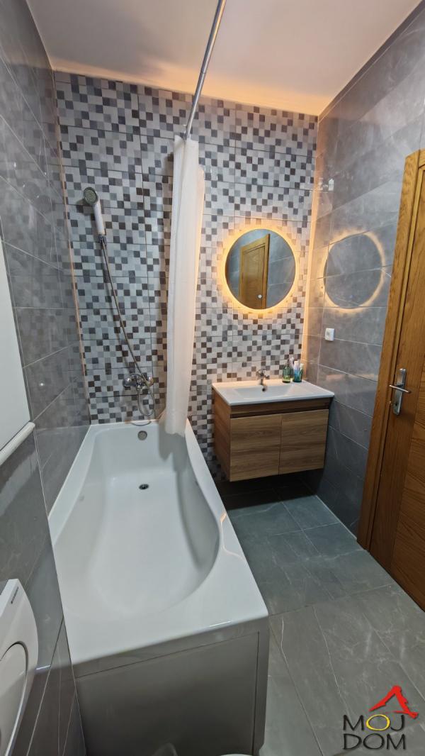 Slika 10 - Stan,NOVI SAD,KAMENJAR,kv: 42, € 123600, ID: 1031963