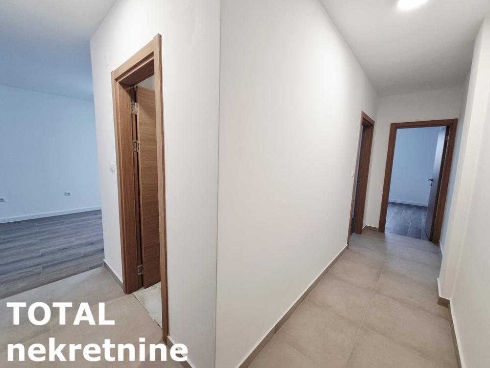 Slika 8 - Stan,NOVI SAD,TELEP,kv: 54.00, € 135000, ID: 1101094