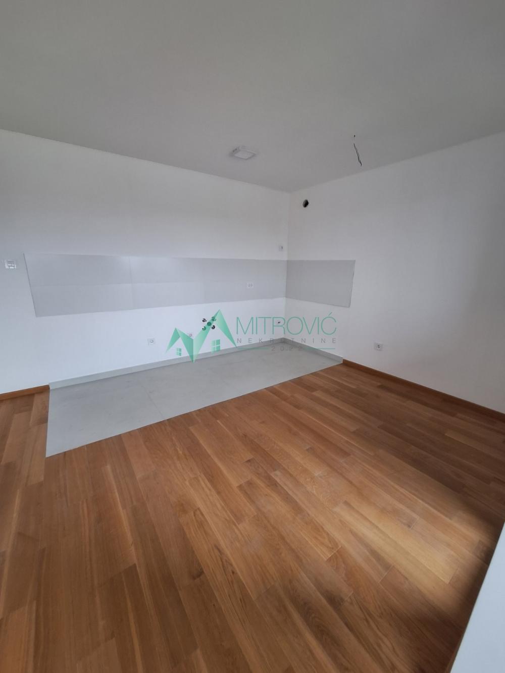 Slika 3 - NOVI SAD, BULEVAR EVROPE 