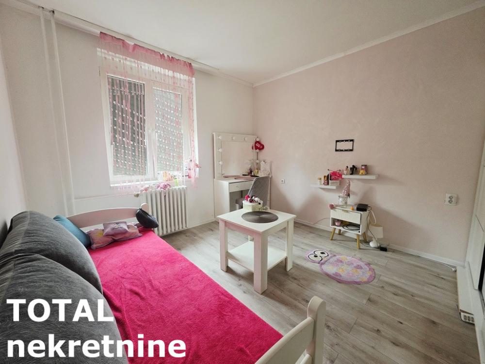 Slika 11 - Stan,NOVI SAD,DETELINARA,kv: 71.00, € 165000, ID: 1102433