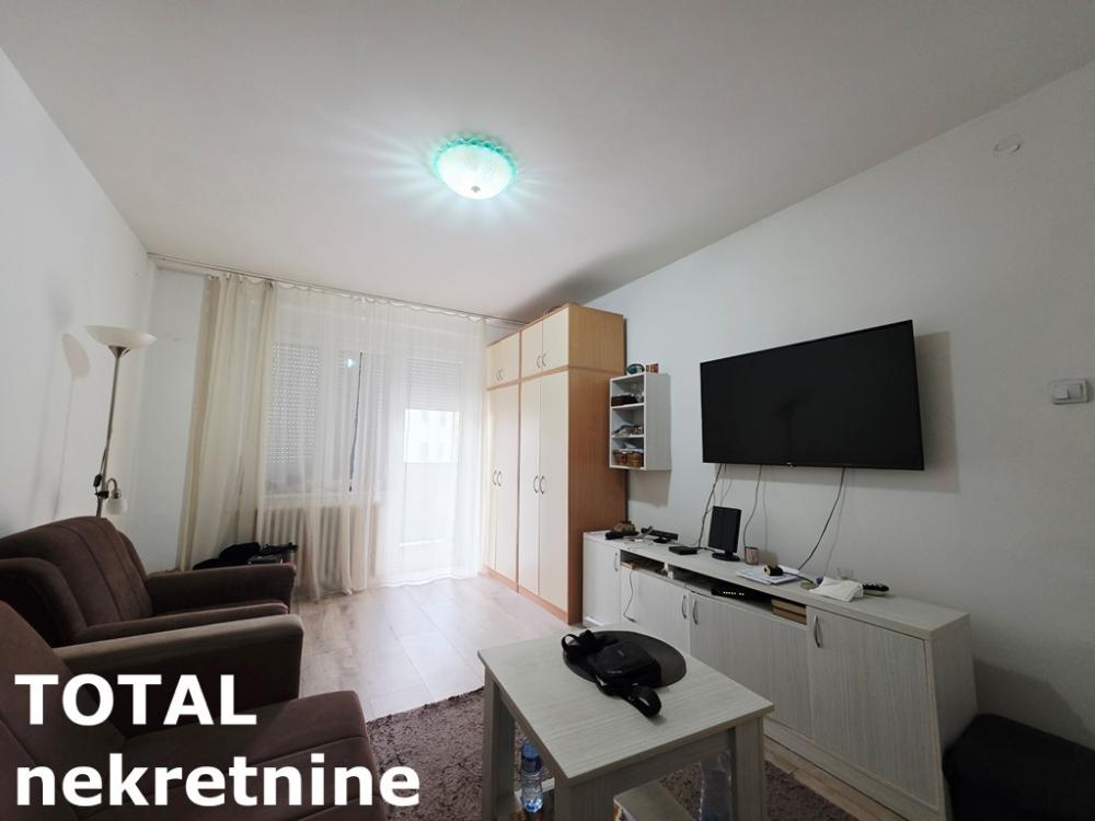 Slika 3 - Stan,NOVI SAD,DETELINARA,kv: 71.00, € 165000, ID: 1102433