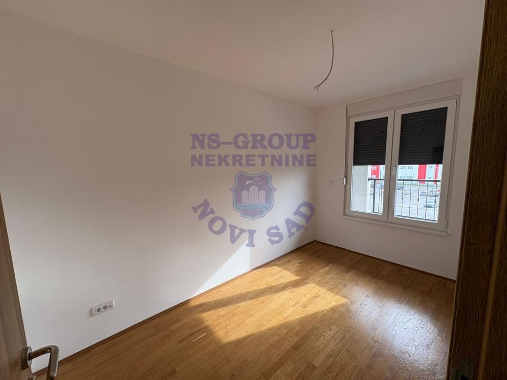 Slika 2 - 566426-Neuseljavan odlican stan sa 3 spavace sobe!