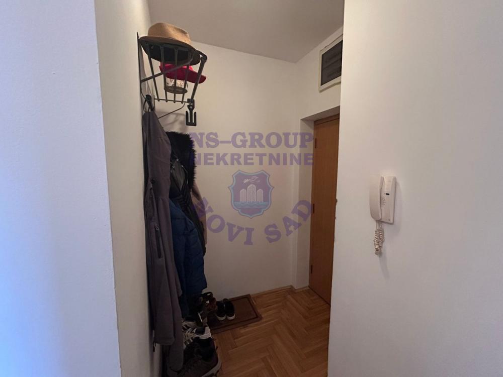 Slika 6 - Odlican dvosoban stan na Socijalnom!