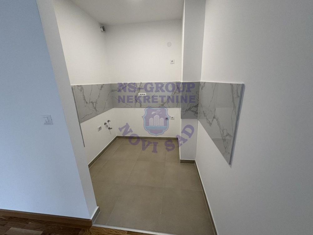 Slika 4 - Odličan jednosoban stan u Petrovaradinu! 