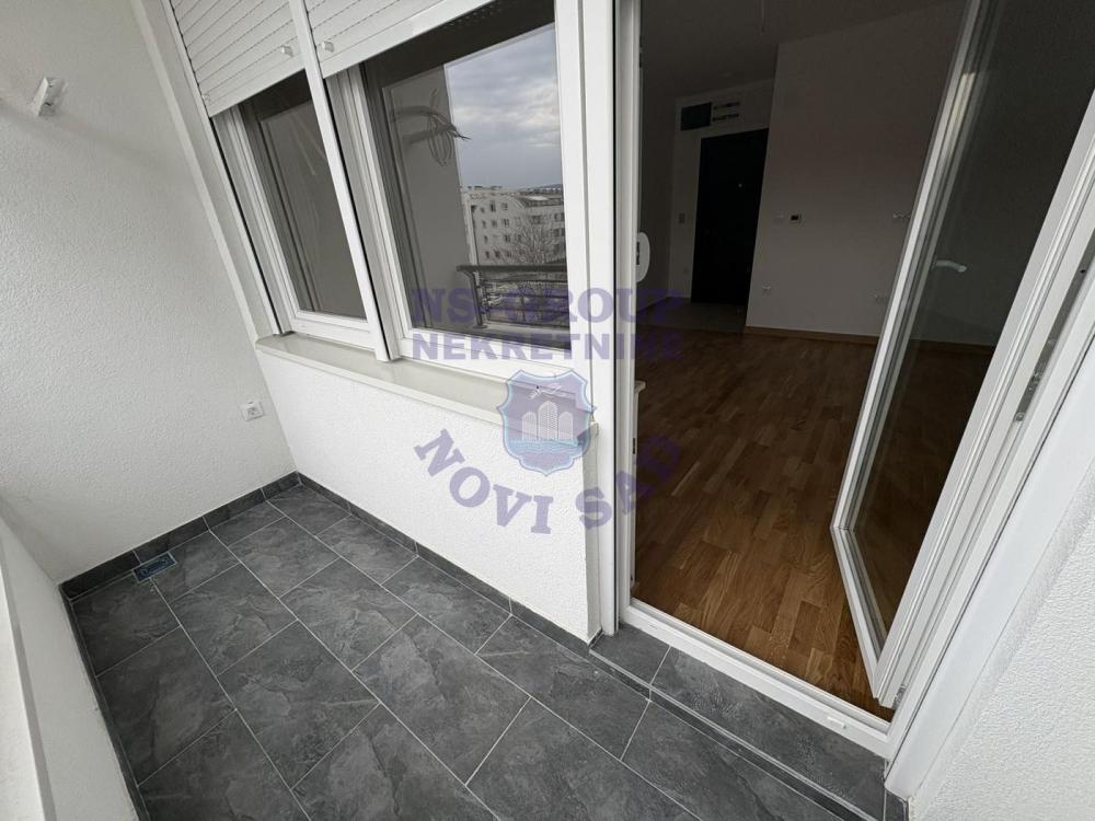 Slika 8 - Odličan jednosoban stan u Petrovaradinu! 