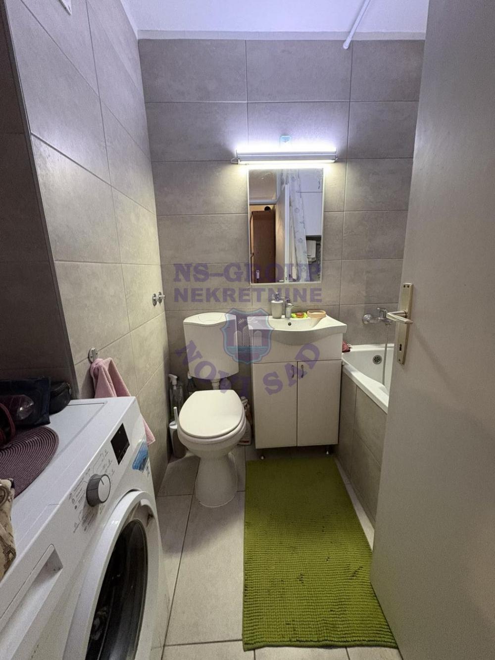 Slika 7 - Odlican dvoiposoban stan na Novom Naselju!