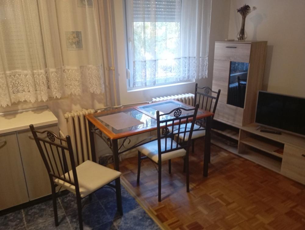 Slika 3 - Porodični Stan na Satelitu