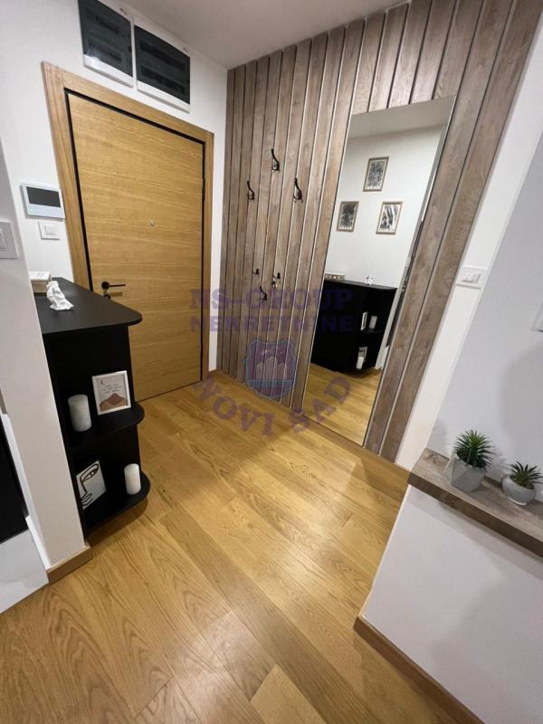 Slika 3 - Odlican dvosoban stan na Zeleznickoj stanici!