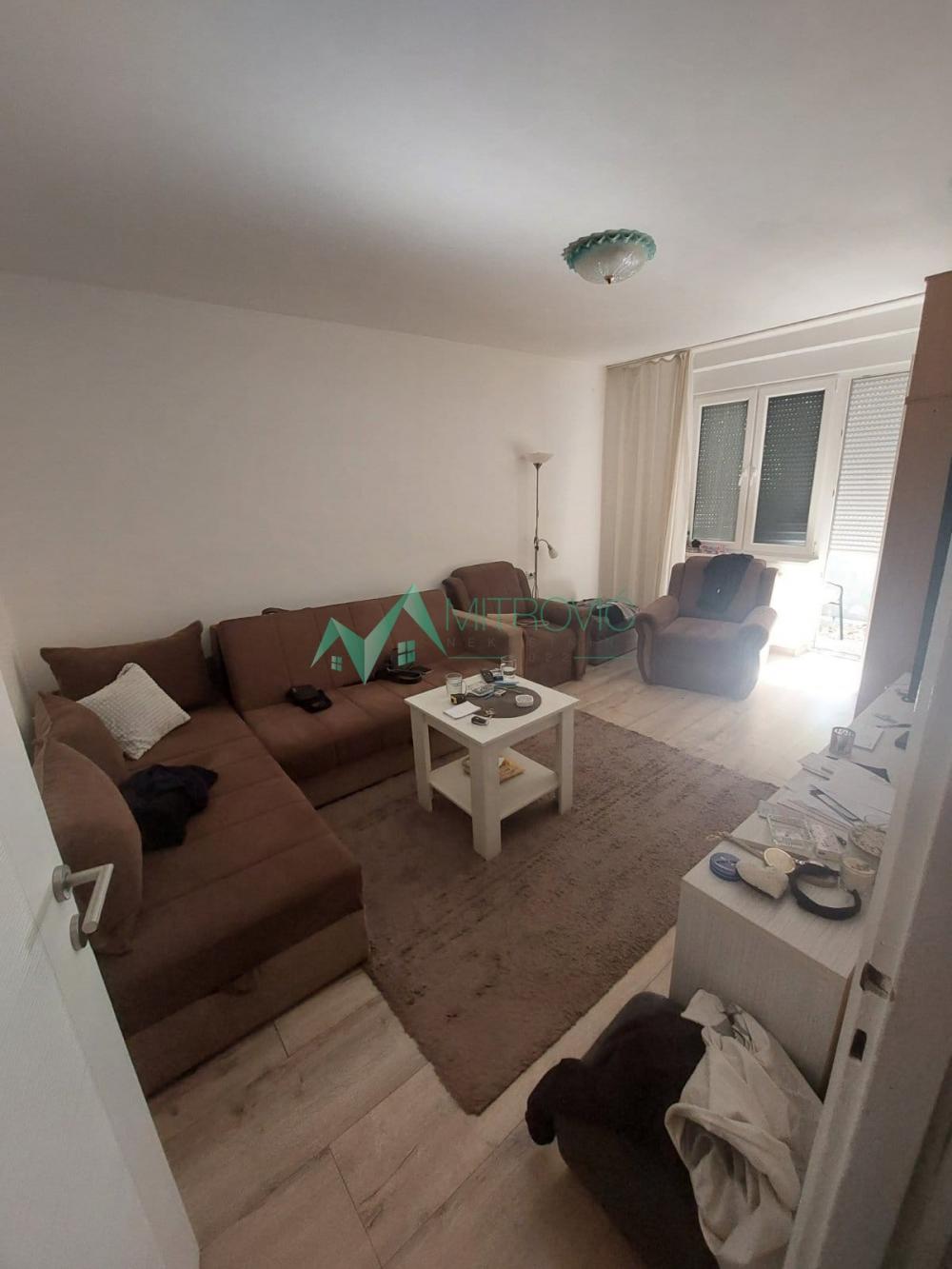 Slika 4 - Komforan trosoban stan sa dve terase po odličnoj ceni!