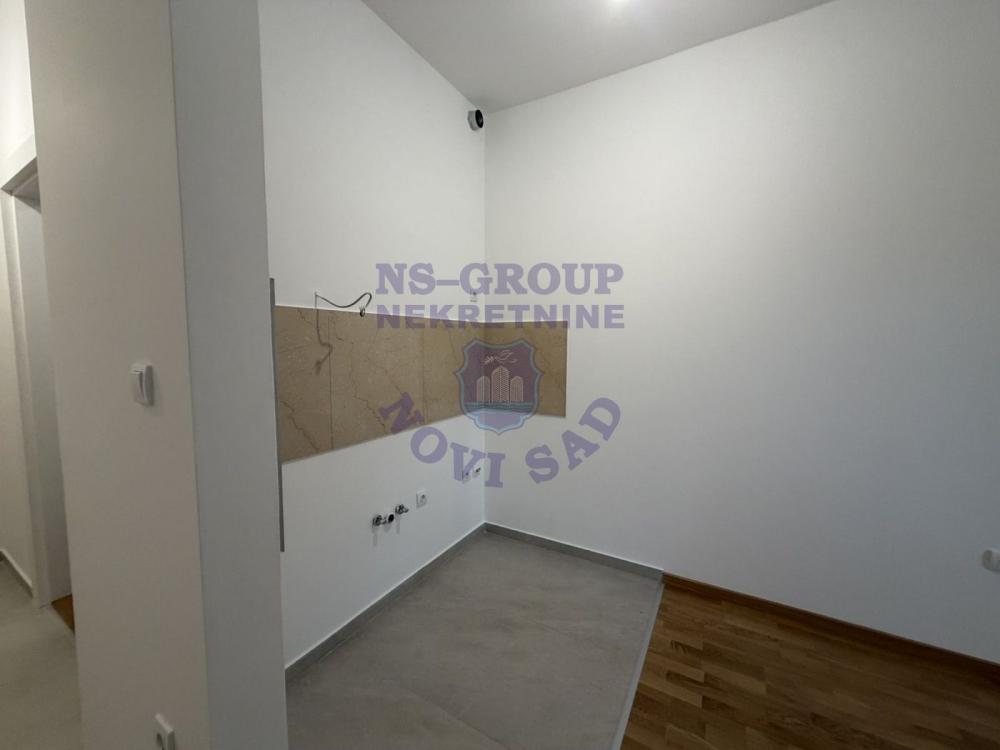 Slika 2 - Garsonjera na odličnoj lokaciji u Petrovaradinu