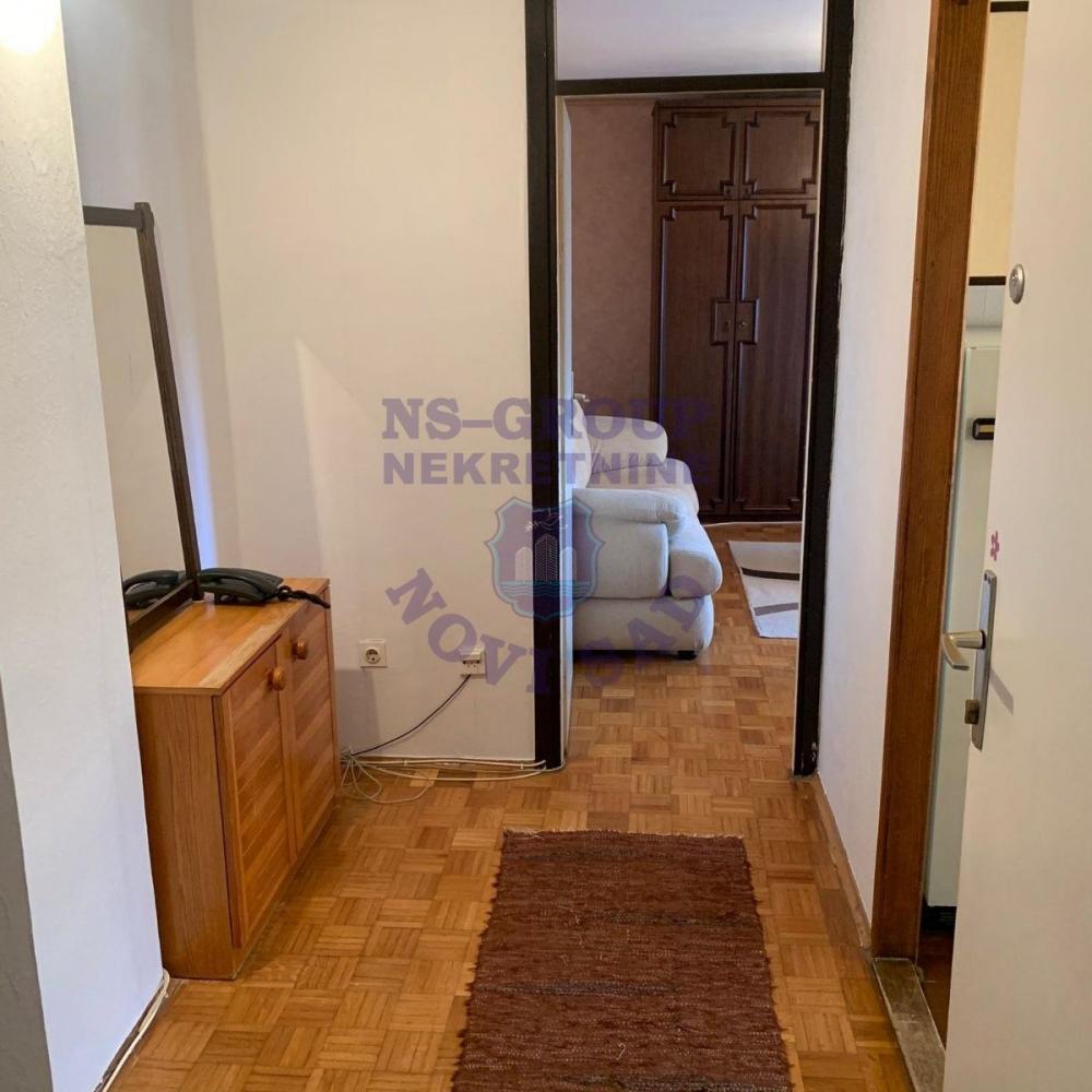 Slika 5 - Dvosoban stan na Novom Naselju!