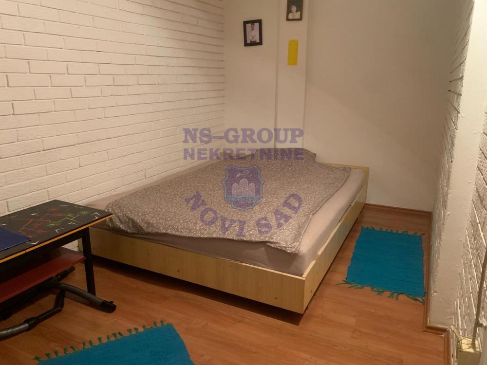 Slika 9 - Dvosoban stan na Novom Naselju!