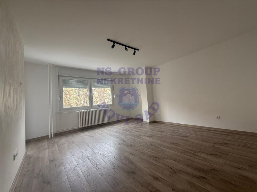 Glavna slika -Dvosoban, 40m2, Liman 4 Novi Sad, ima lift