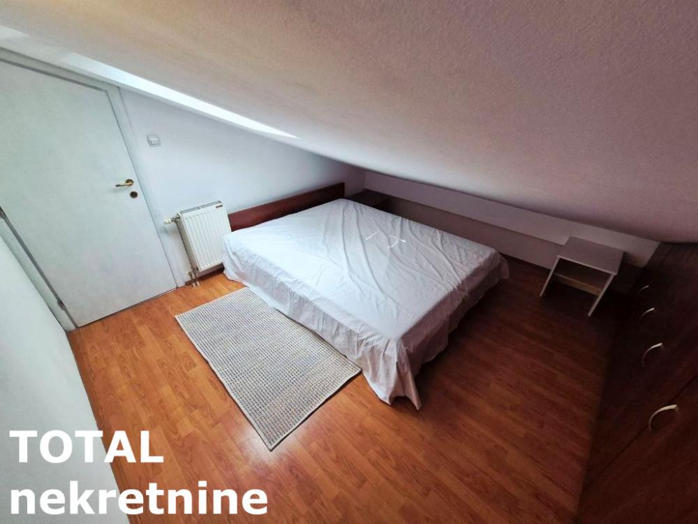 Slika 8 - Stan,NOVI SAD,BULEVAR,kv: 24.00, € 72000, ID: 1102440