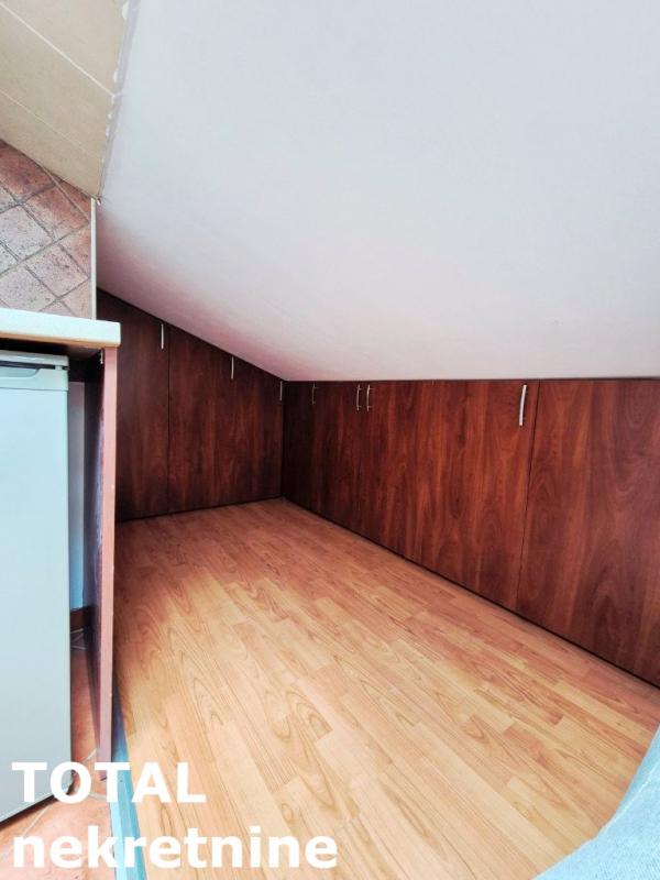 Slika 11 - Stan,NOVI SAD,BULEVAR,kv: 24.00, € 72000, ID: 1102440