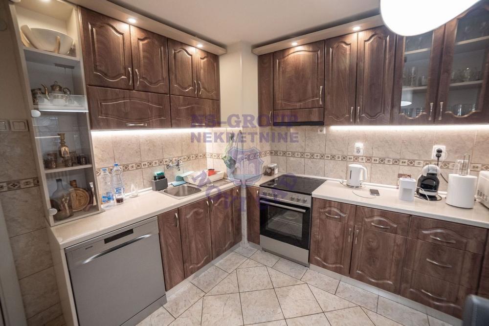 Slika 3 - Dvosoban stan na staroj detelinari!