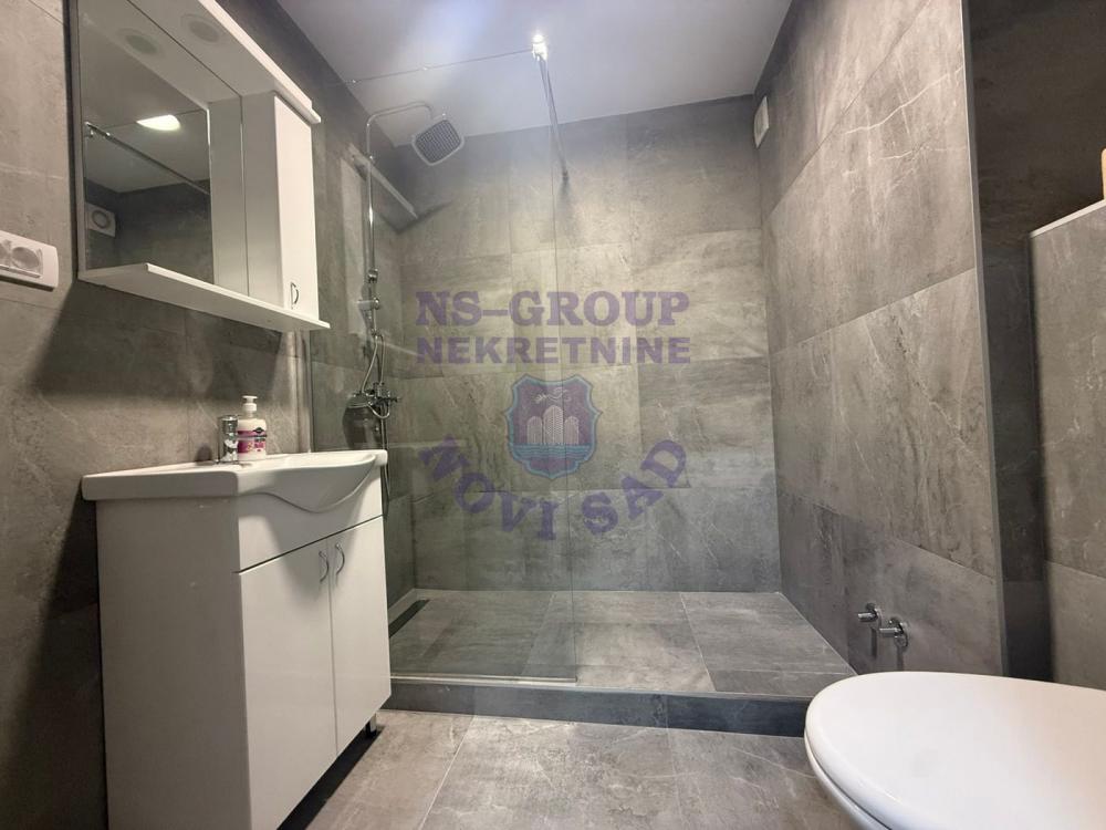 Slika 6 - Odličan dvosoban stan na Limanu 4! 