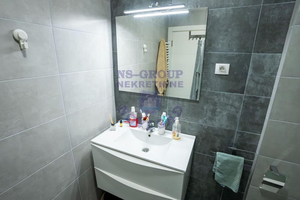 Slika 10 - Prodaja stana, 91m2, Nova Detelinara Novi Sad, sa terasom, ima lift