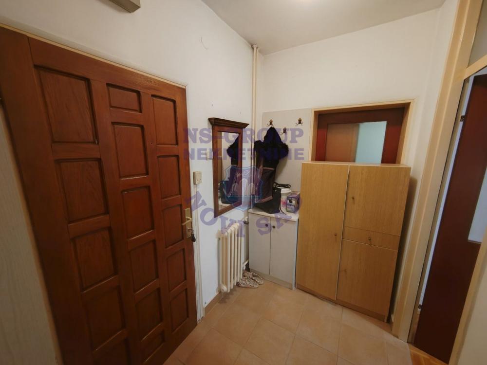 Slika 9 - Dvosoban, 65m2, Novo naselje Novi Sad, sa terasom, ima lift